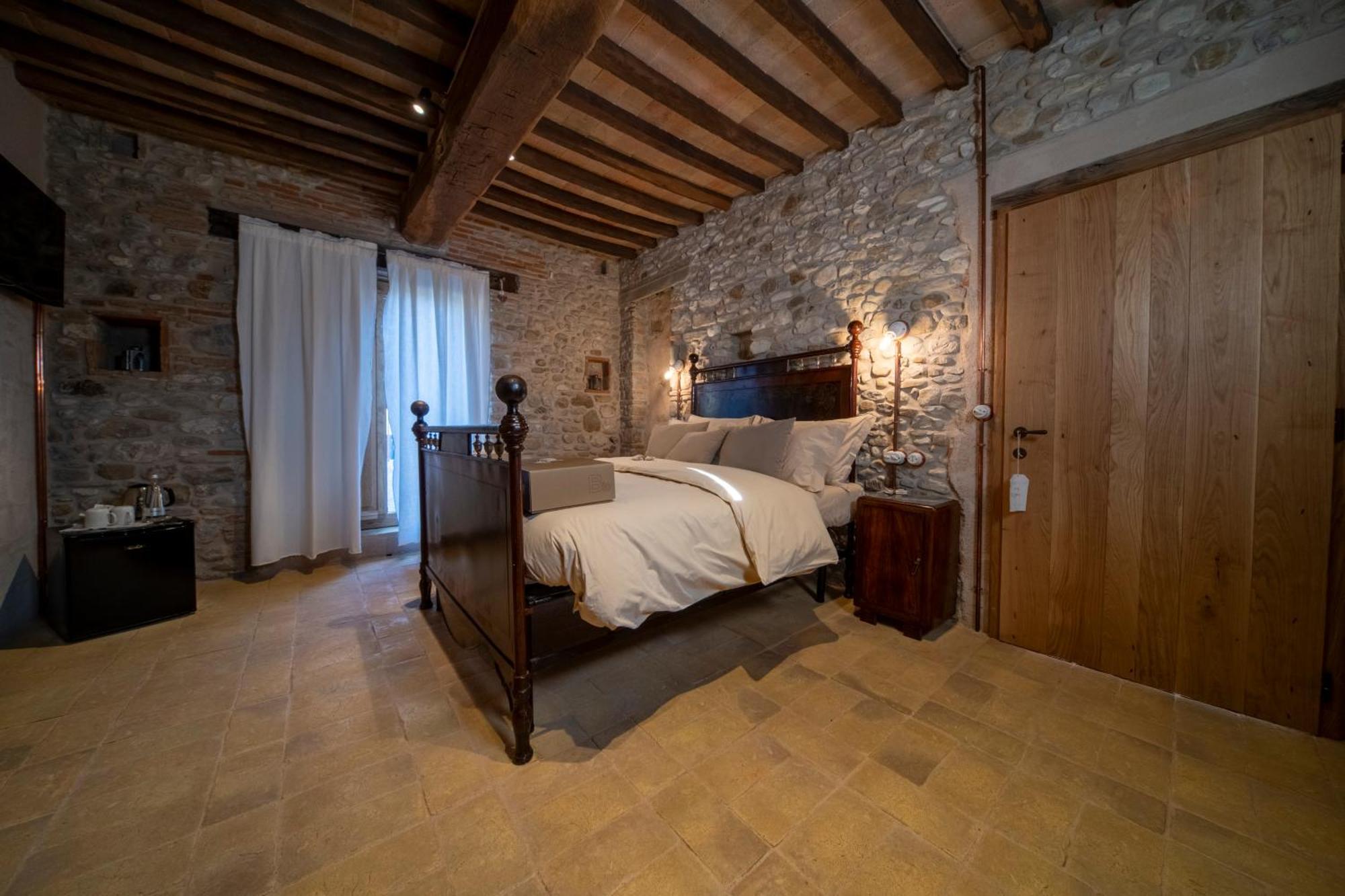 Agriturismo Podere Tovari Ангьяри Экстерьер фото