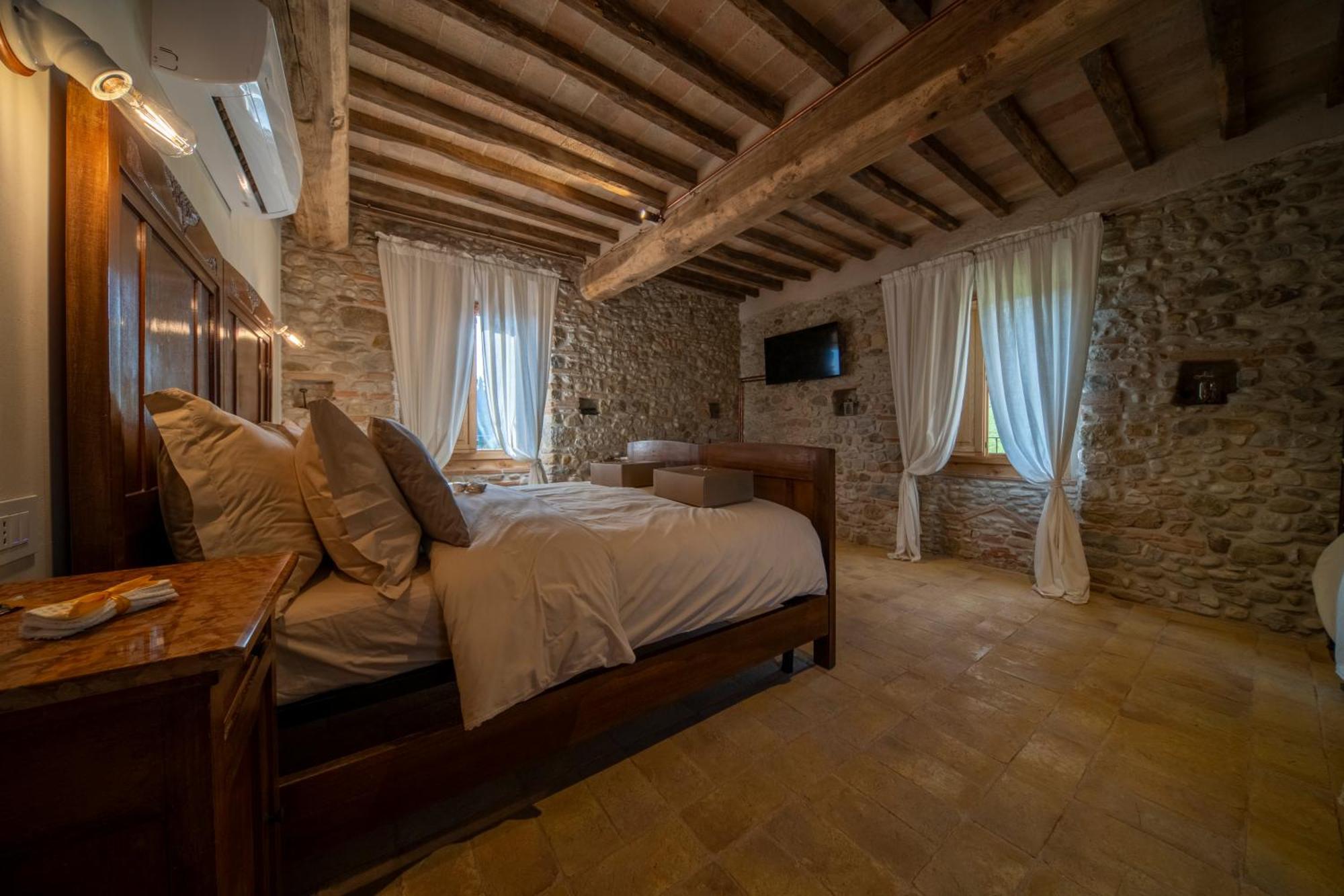 Agriturismo Podere Tovari Ангьяри Экстерьер фото